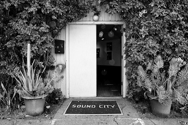 Sound City - Retroactv Merch Inc.