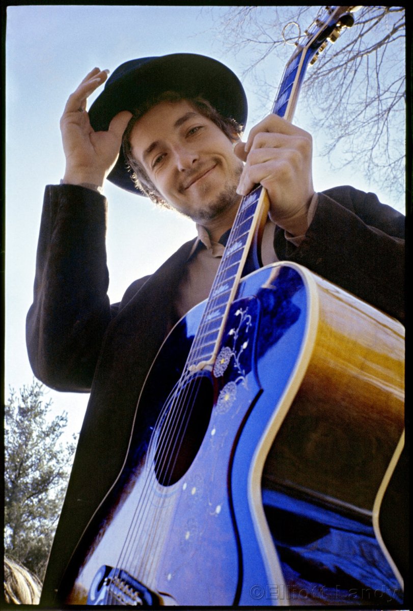 335 – Bob Dylan, outside his Byrdcliffe home, “Nashville Skyline” album cover, Woodstock, NY, 1969 - Elliott Landy