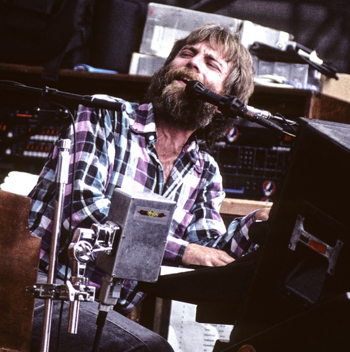 Brent Mydland Shoreline Amphiteater - Susana Millman - Retroactv Merch Inc.